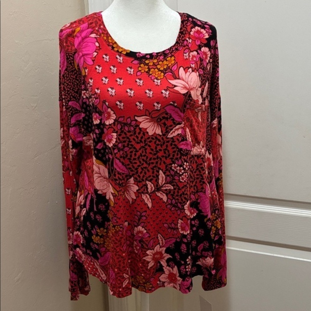 Kensie Long Sleeve Sleep / Lounge Wear Top Pocket- left front.